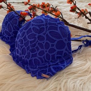 PINK Victoria's Secret push up bra